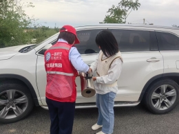 廊坊分公司蒋福山收费站：青春力量护航假日高速 青年职工尽显担当风采