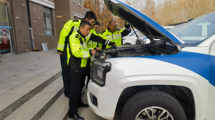 C:\Users\Administrator\Desktop\京哈北线分公司指挥调度中心党支部：“党建引领聚合力 车辆装备大检查”筑牢安全防线\333